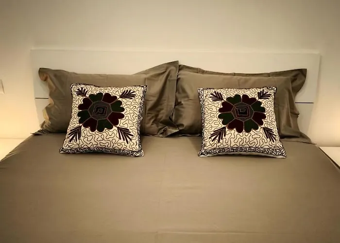 Apartment Near The Ferrari Museum, Wi-fi, Fully Equipped Kitchen, Free Street Parking